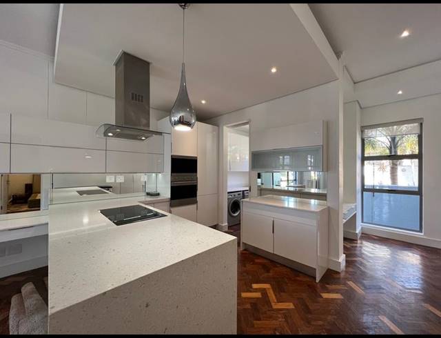 2 BEDROOM APARTMENT FOR SALE IN HYDE PARK